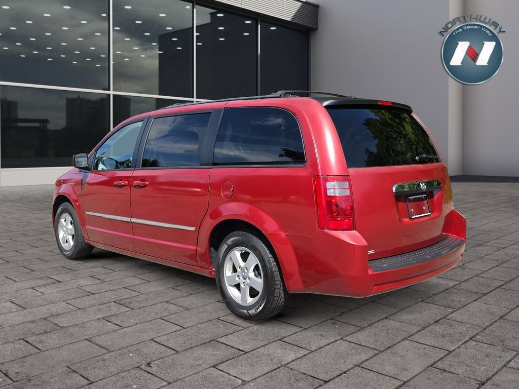 Used 2010 Dodge Grand Caravan SXT FWD image 3