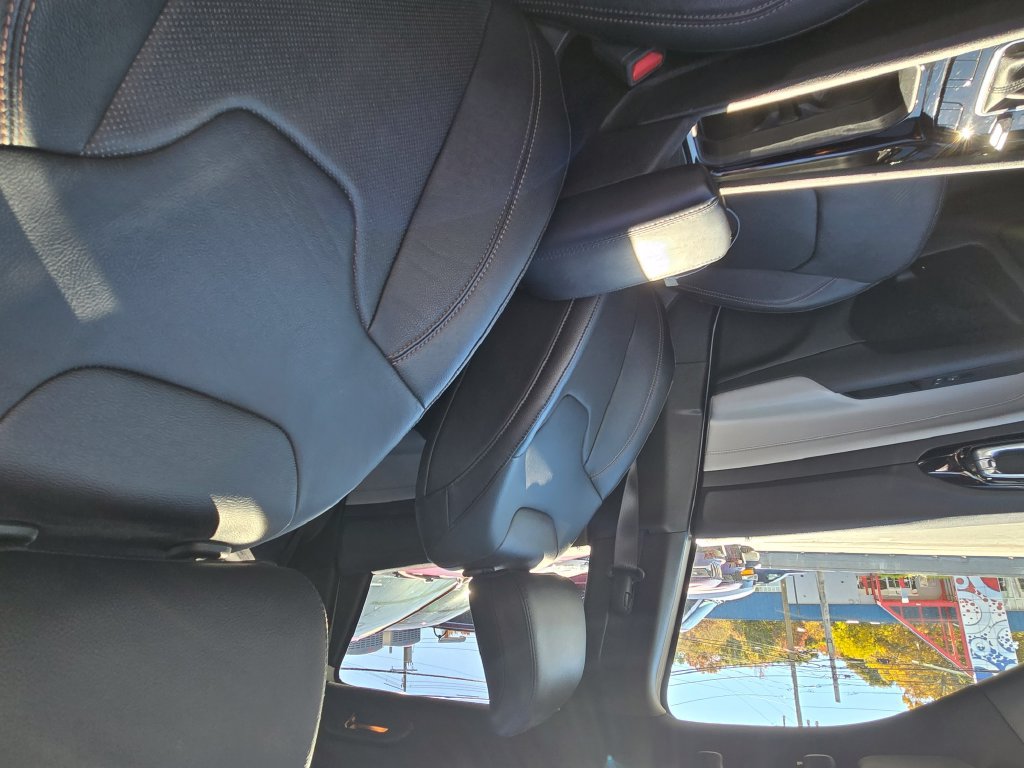 Used 2023 Jeep Compass Limited w/ Elite Group AWD/4WD image 13
