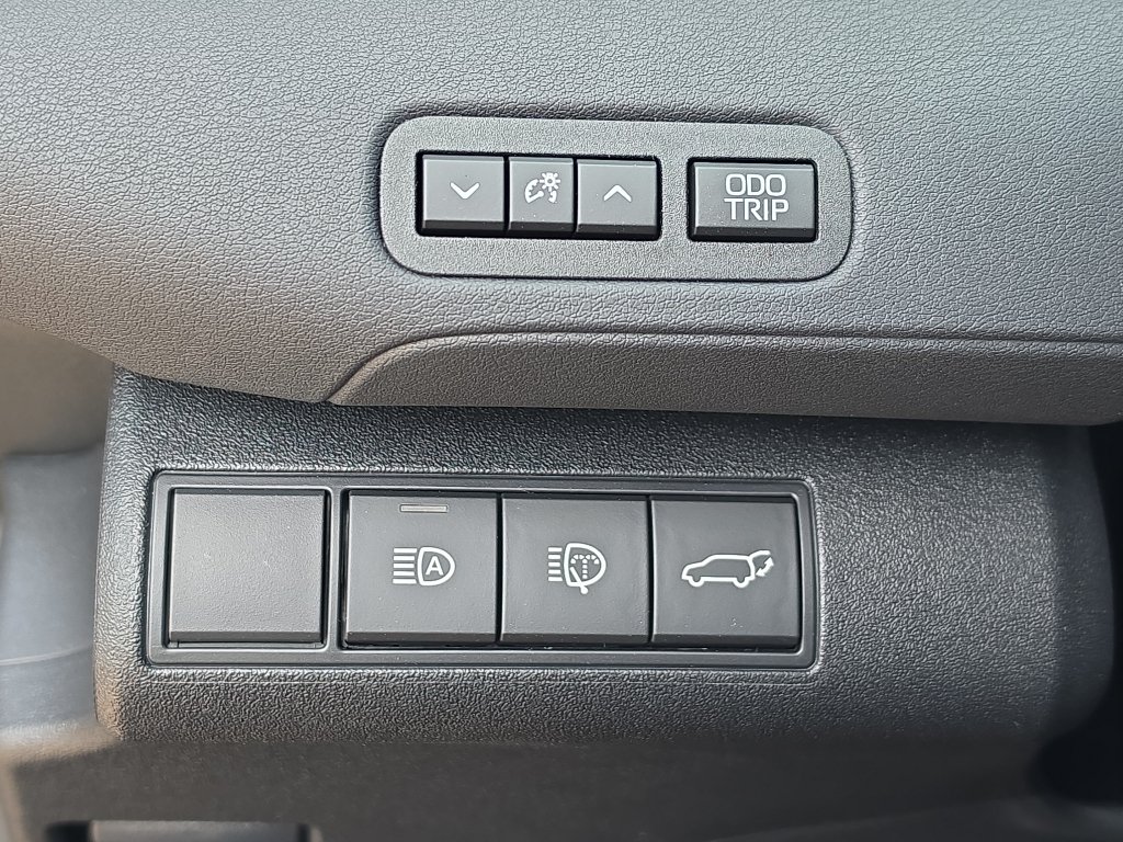 New 2026 Toyota C-HR AWD/4WD image 26