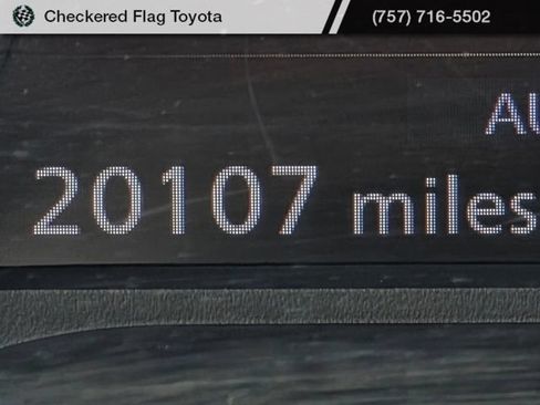 Used 2026 Nissan Rogue SV AWD/4WD image 18