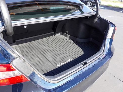 Certified 2020 Toyota Camry LE image 29