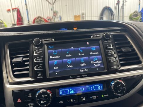 Used 2019 Toyota Highlander Limited w/ Protection Package #3 AWD/4WD image 58