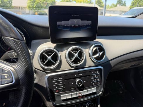 Used 2019 Mercedes-Benz GLA 250 image 15