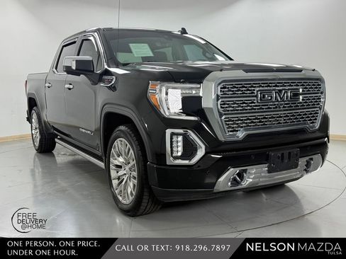 Used 2019 GMC Sierra 1500 Denali w/ Denali Ultimate Package AWD/4WD image 4