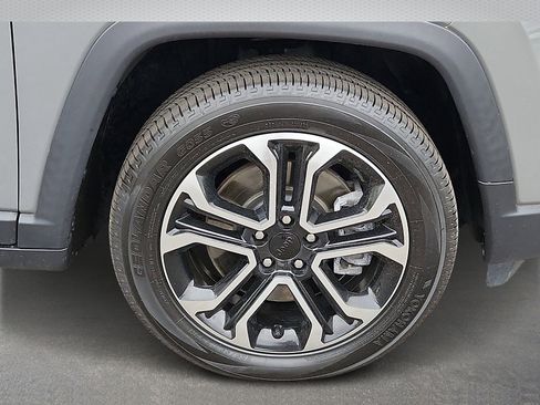 Certified 2024 Jeep Compass Limited AWD/4WD image 8
