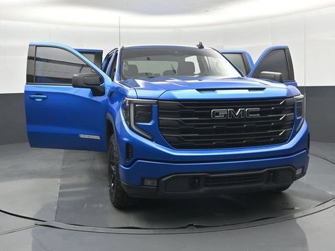 Used 2023 GMC Sierra 1500 Elevation w/ LPO, Elevation Black Package AWD/4WD image 58