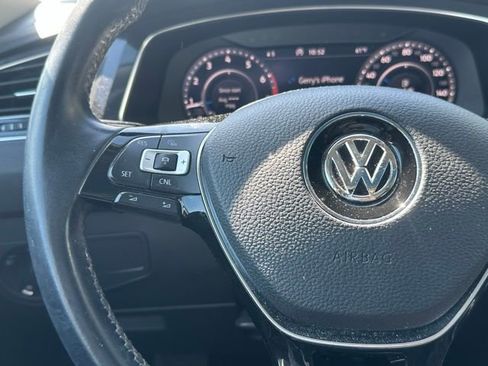 Used 2018 Volkswagen Tiguan SEL Premium AWD/4WD image 21