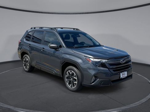 Certified 2025 Subaru Forester Premium AWD/4WD image 1