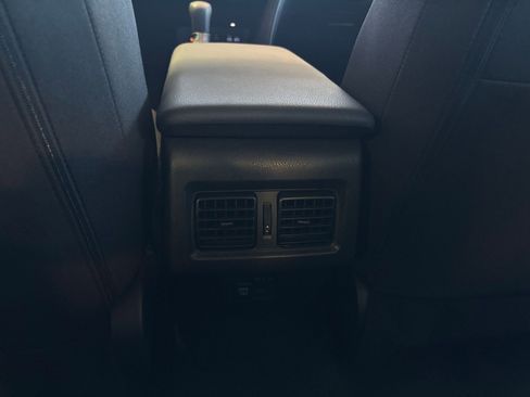 Used 2025 Toyota Camry LE image 29