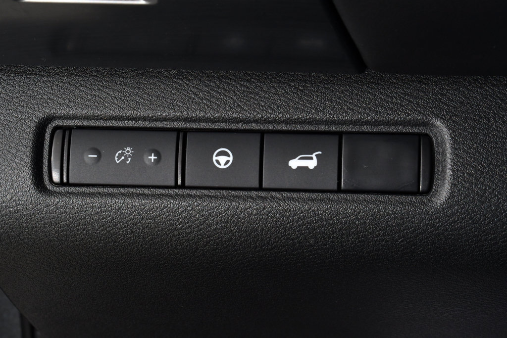 Used 2025 Nissan Pathfinder Rock Creek AWD/4WD image 31