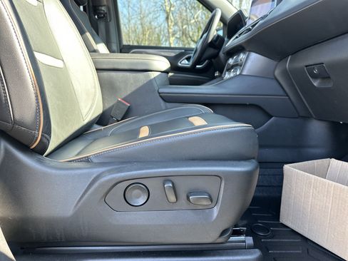 Used 2021 GMC Yukon AT4 w/ Rear Media and Nav Package image 15
