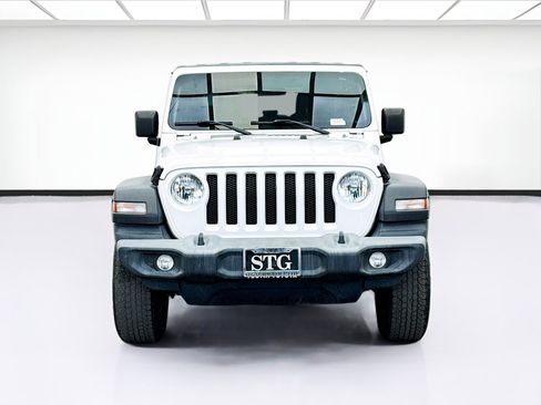 Used 2020 Jeep Wrangler Unlimited Sport S image 2