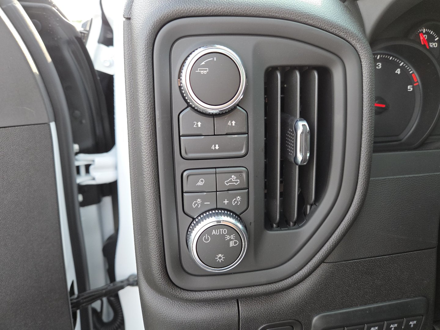New 2026 GMC Sierra 3500 Pro w/ Convenience Package AWD/4WD image 4