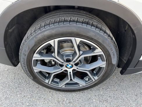 Used 2021 BMW X1 xDrive28i w/ Convenience Package image 17