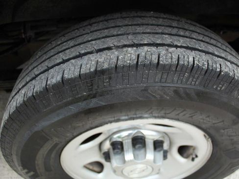 Used 2019 Chevrolet Express 3500 LT w/ LT Preferred Equipment Group image 9