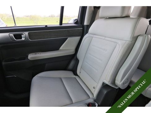 Used 2024 Hyundai Santa Fe Calligraphy image 13