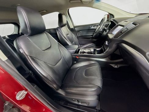 Used 2020 Ford Edge Titanium FWD image 27