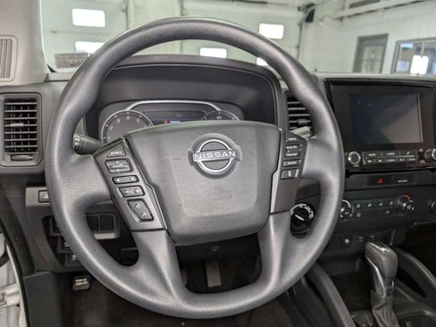 Used 2022 Nissan Frontier S w/ Technology Package image 32
