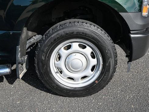 Used 2017 Ford F150 XL w/ Heavy-Duty Payload Package image 15