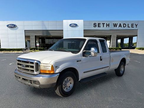 Used 1999 Ford F250 Lariat image 3