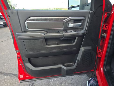 Used 2024 RAM 2500 Big Horn w/ Bed Utility Group image 29