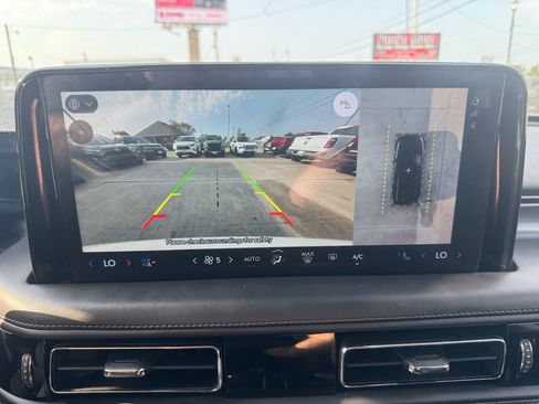 Used 2025 Lincoln Aviator 2WD image 33