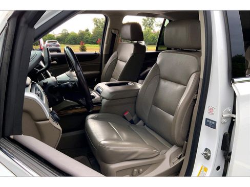 Used 2020 GMC Yukon SLT w/ Open Road Package AWD/4WD image 24