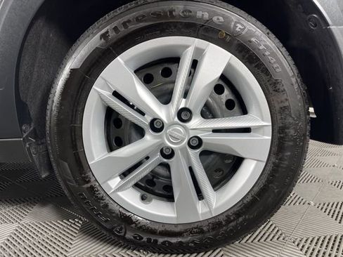 Used 2024 Nissan Kicks S image 13