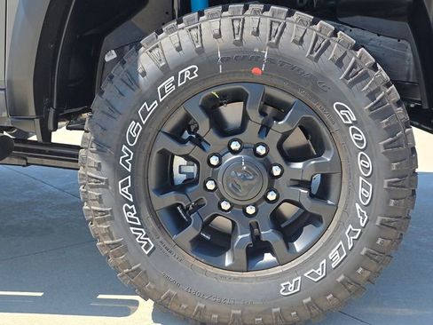 New 2026 RAM 2500 Tradesman AWD/4WD image 12