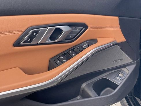 Used 2021 BMW 330i xDrive Sedan w/ Convenience Package image 11