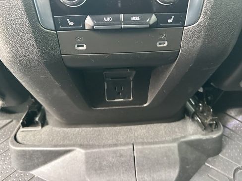 Used 2022 Chevrolet Tahoe RST w/ Sport Performance Package image 43