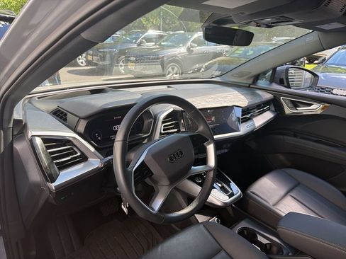 Used 2023 Audi Q4 e-tron Prestige AWD/4WD image 4
