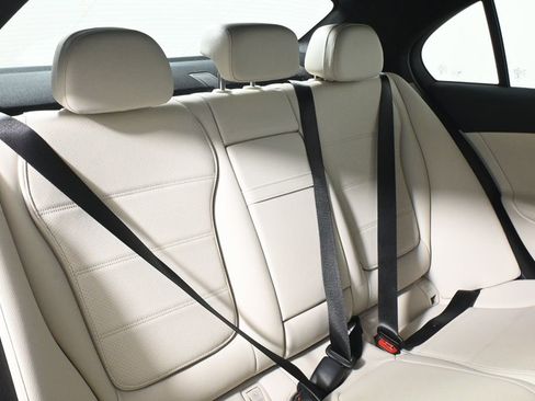 Certified 2023 Mercedes-Benz C 300 4MATIC Sedan image 33