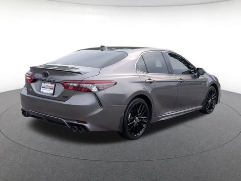 Used 2024 Toyota Camry XSE FWD image 5