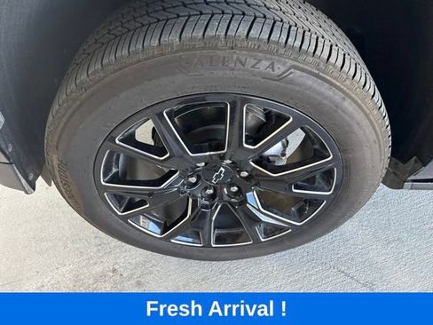 Used 2026 Chevrolet Tahoe High Country AWD/4WD image 23