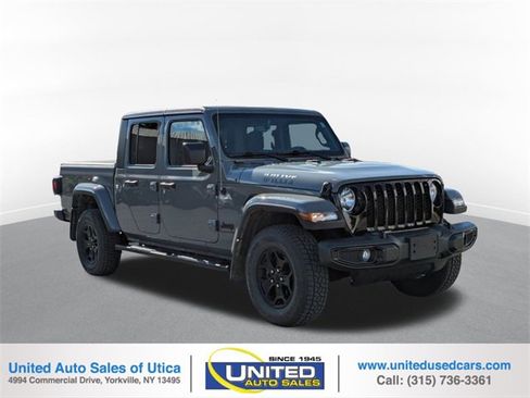 Used 2022 Jeep Gladiator Willys image 1