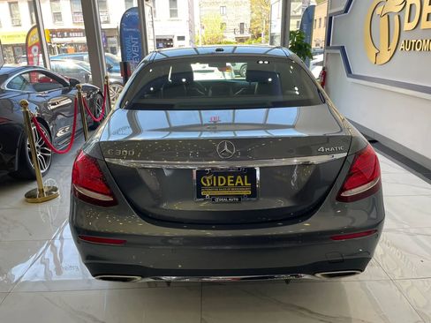 Used 2017 Mercedes-Benz E 300 4MATIC image 6