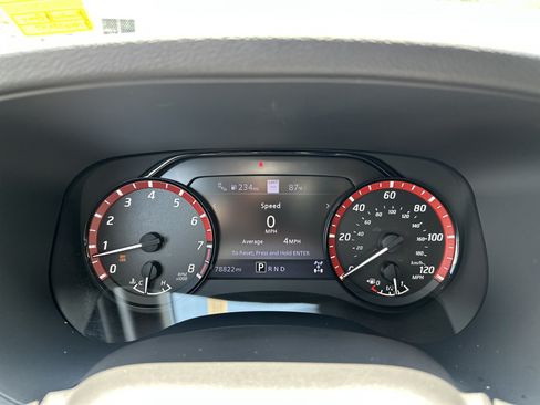 Used 2022 Nissan Frontier PRO-4X w/ Pro-4X Premium Package AWD/4WD image 20