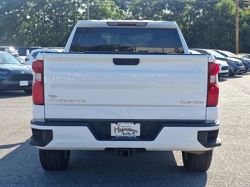 Used 2022 Chevrolet Silverado 1500 Custom w/ Safety Confidence Package image 5