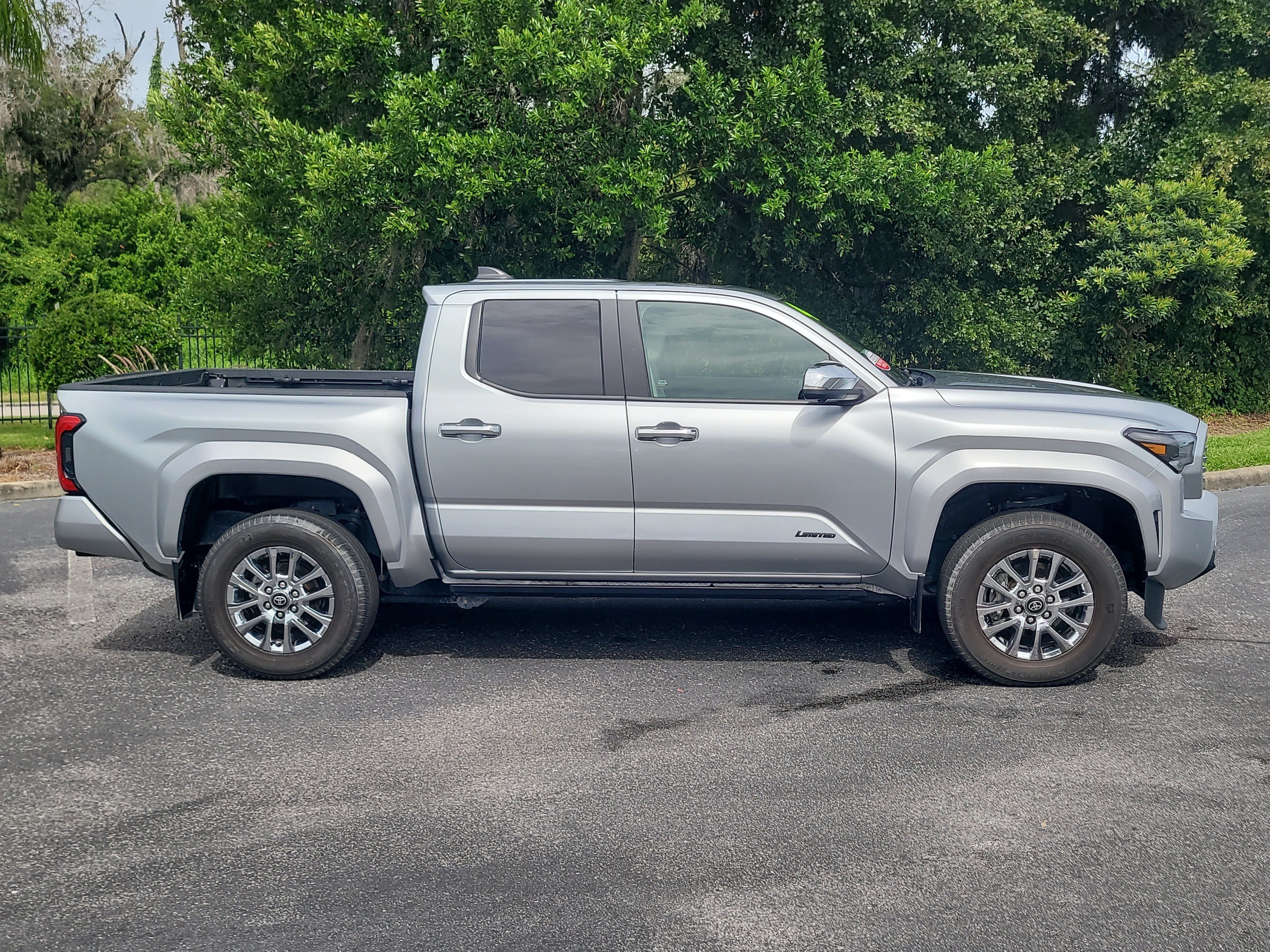 Certified 2024 Toyota Tacoma Limited w/ Limited Package (LT) AWD/4WD image 8