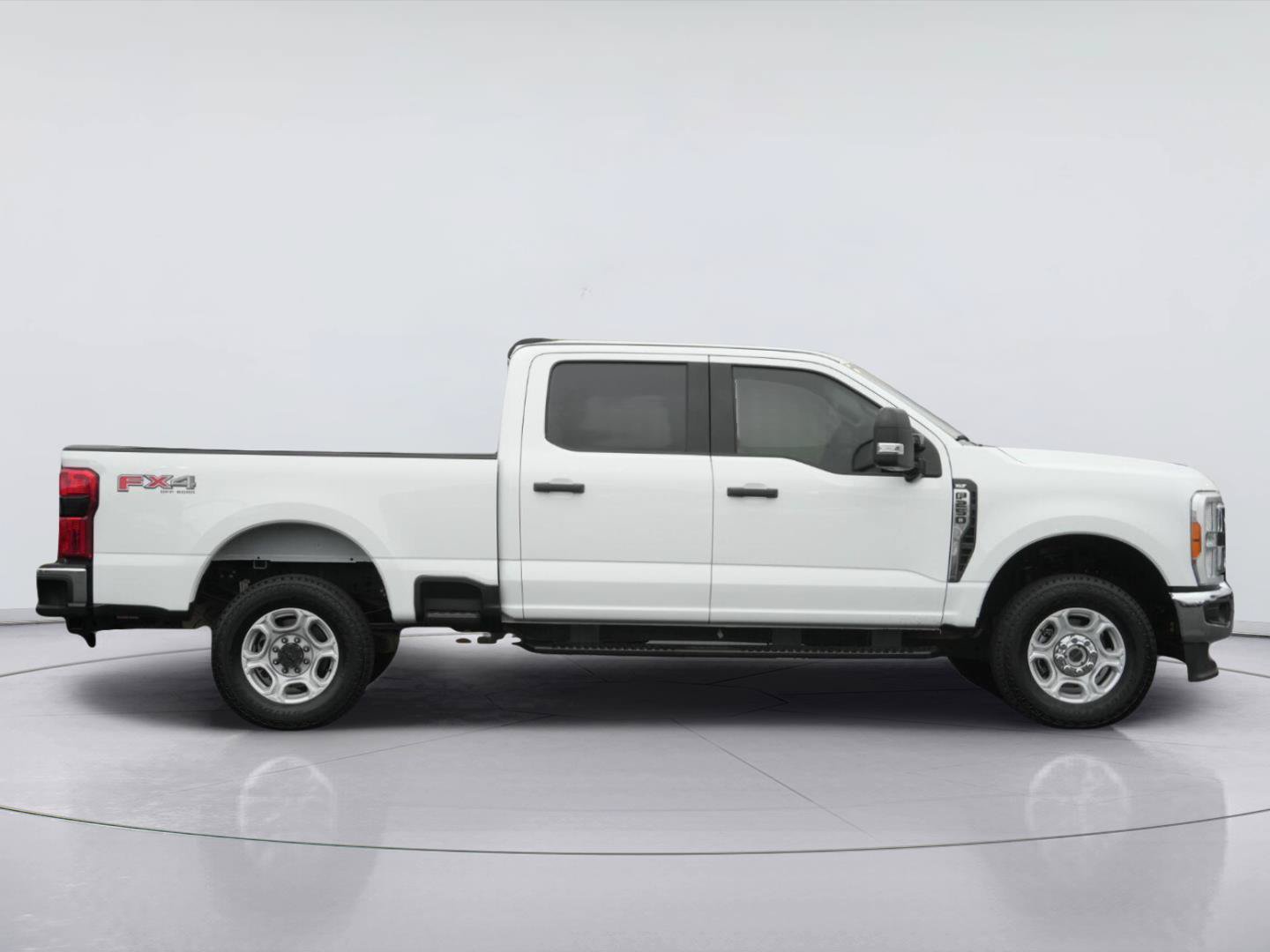 Used 2023 Ford F250 XLT w/ 360-Degree Camera Package AWD/4WD image 5