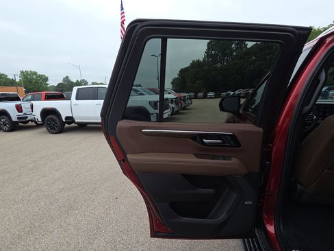 New 2026 Chevrolet Tahoe High Country AWD/4WD image 27