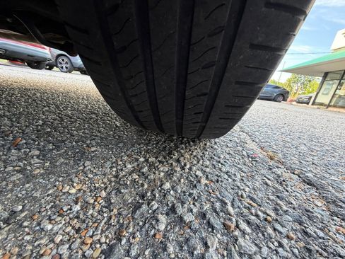 Used 2013 MAZDA MAZDA3 i Touring image 19