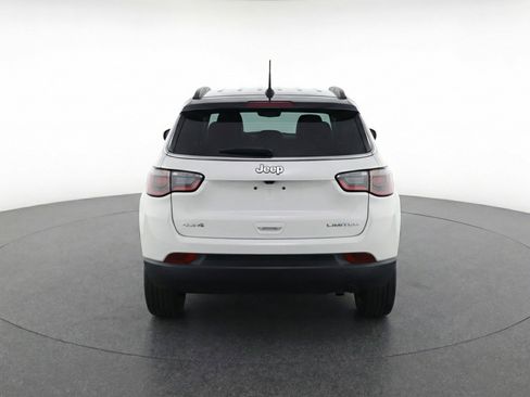 Used 2025 Jeep Compass Trailhawk image 7