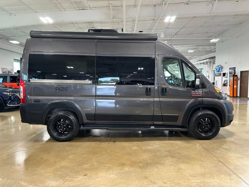 Used 2021 RAM ProMaster 1500 w/ Convenience Group FWD image 10