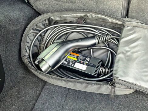 Used 2022 Jeep Wrangler Unlimited Rubicon 4xe image 11