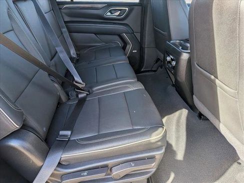 Used 2023 GMC Yukon XL SLT image 20