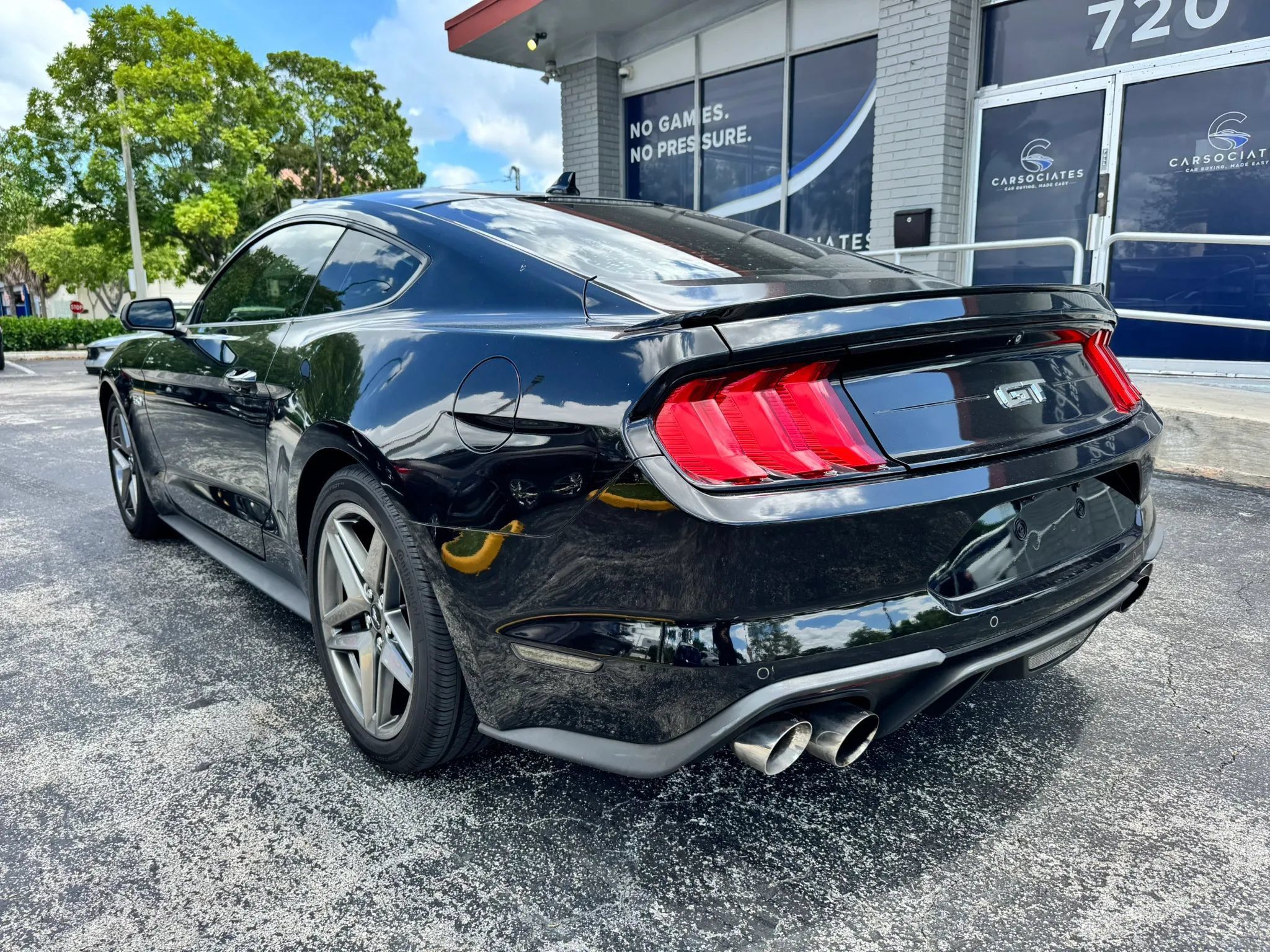 Used 2021 Ford Mustang GT RWD image 6