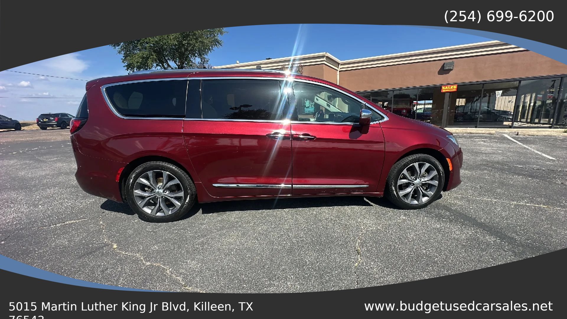 Used 2018 Chrysler Pacifica Limited w/ Tire & Wheel Group FWD image 7
