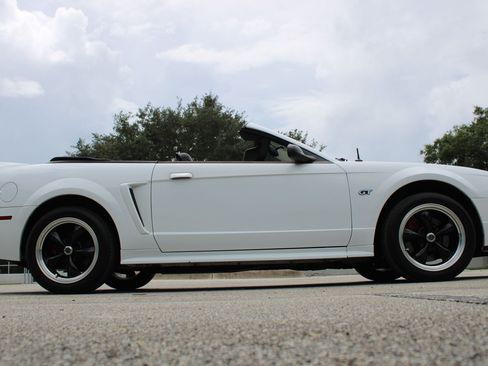 Used 2000 Ford Mustang GT RWD image 20